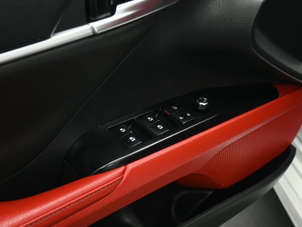 Used 2019 Toyota Camry XSE image 35
