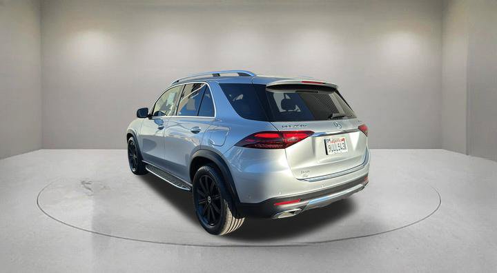Used 2024 Mercedes-Benz GLE 450e 4MATIC image 4