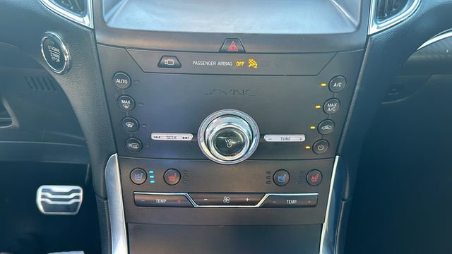 Certified 2020 Ford Edge ST w/ Equipment Group 401A image 21