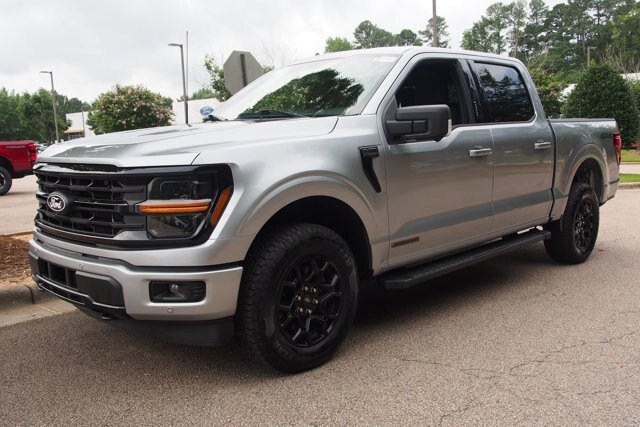Certified 2024 Ford F150 XLT w/ Equipment Group 302A MID AWD/4WD image 3