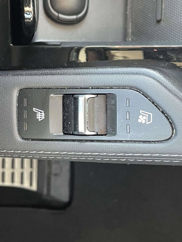 Used 2021 Kia Telluride SX w/ SX Prestige Package image 19