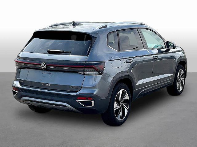 Used 2025 Volkswagen Taos SE AWD/4WD image 7