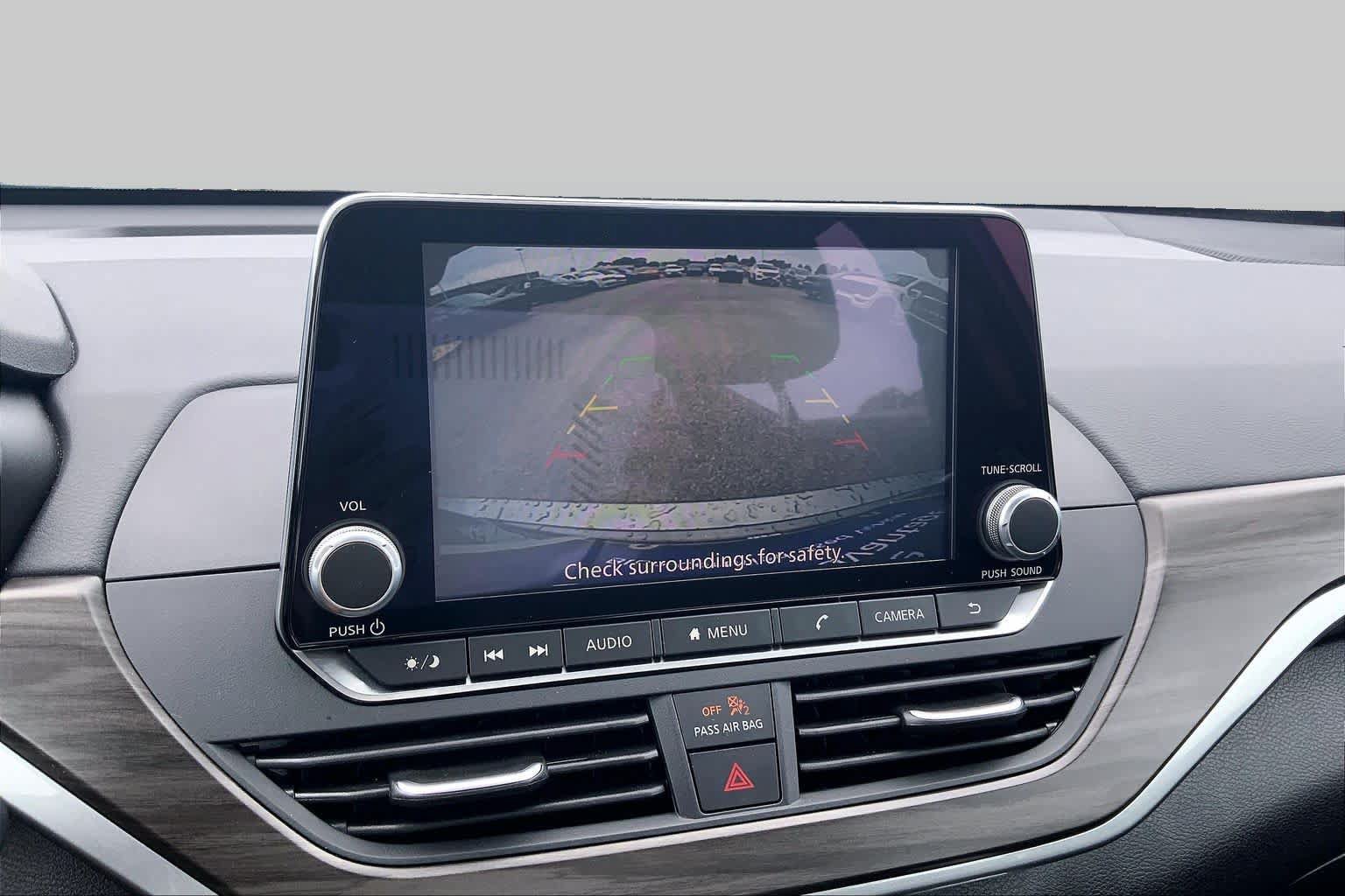 Used 2025 Nissan Altima 2.5 SV FWD image 26