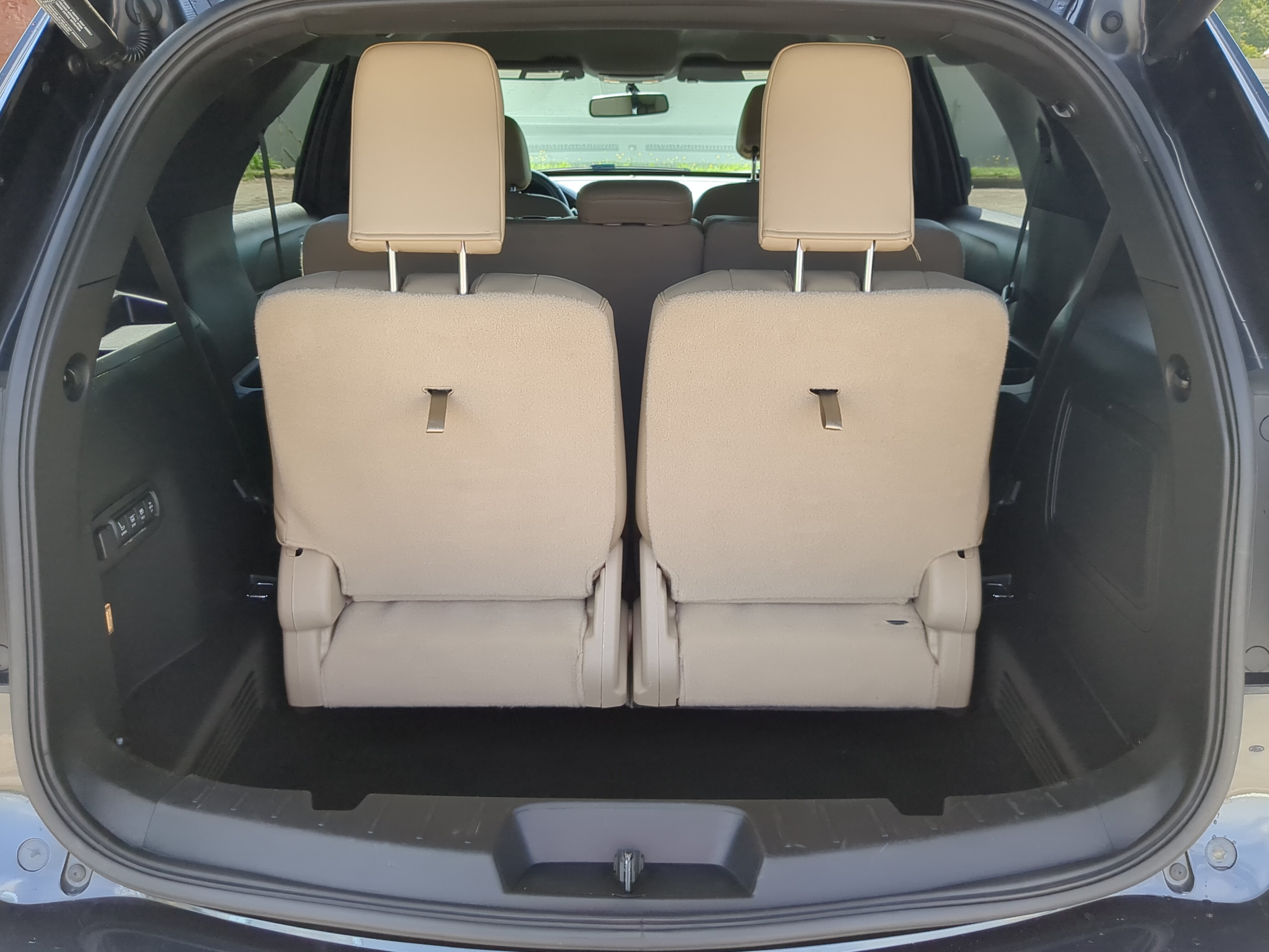 Certified 2017 Ford Explorer Limited FWD image 11