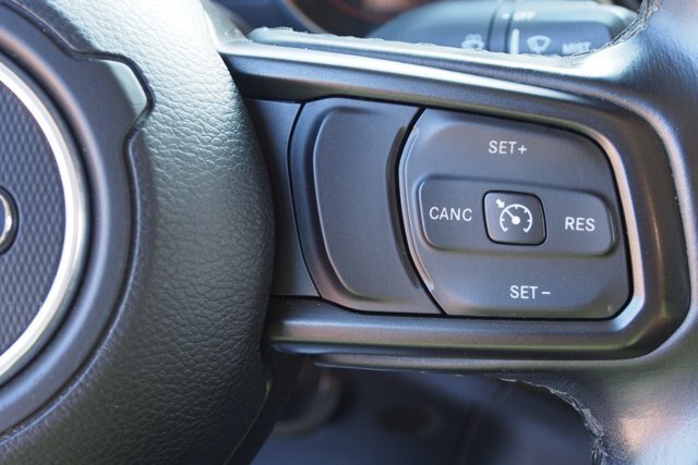 Used 2021 Jeep Gladiator Sport AWD/4WD image 23