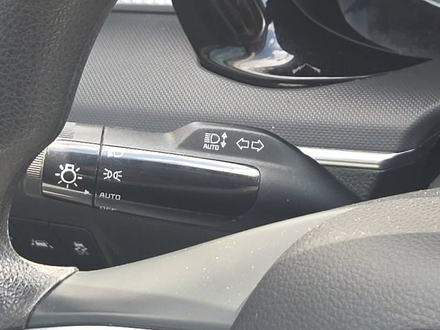 Used 2023 Kia K5 LXS FWD image 35