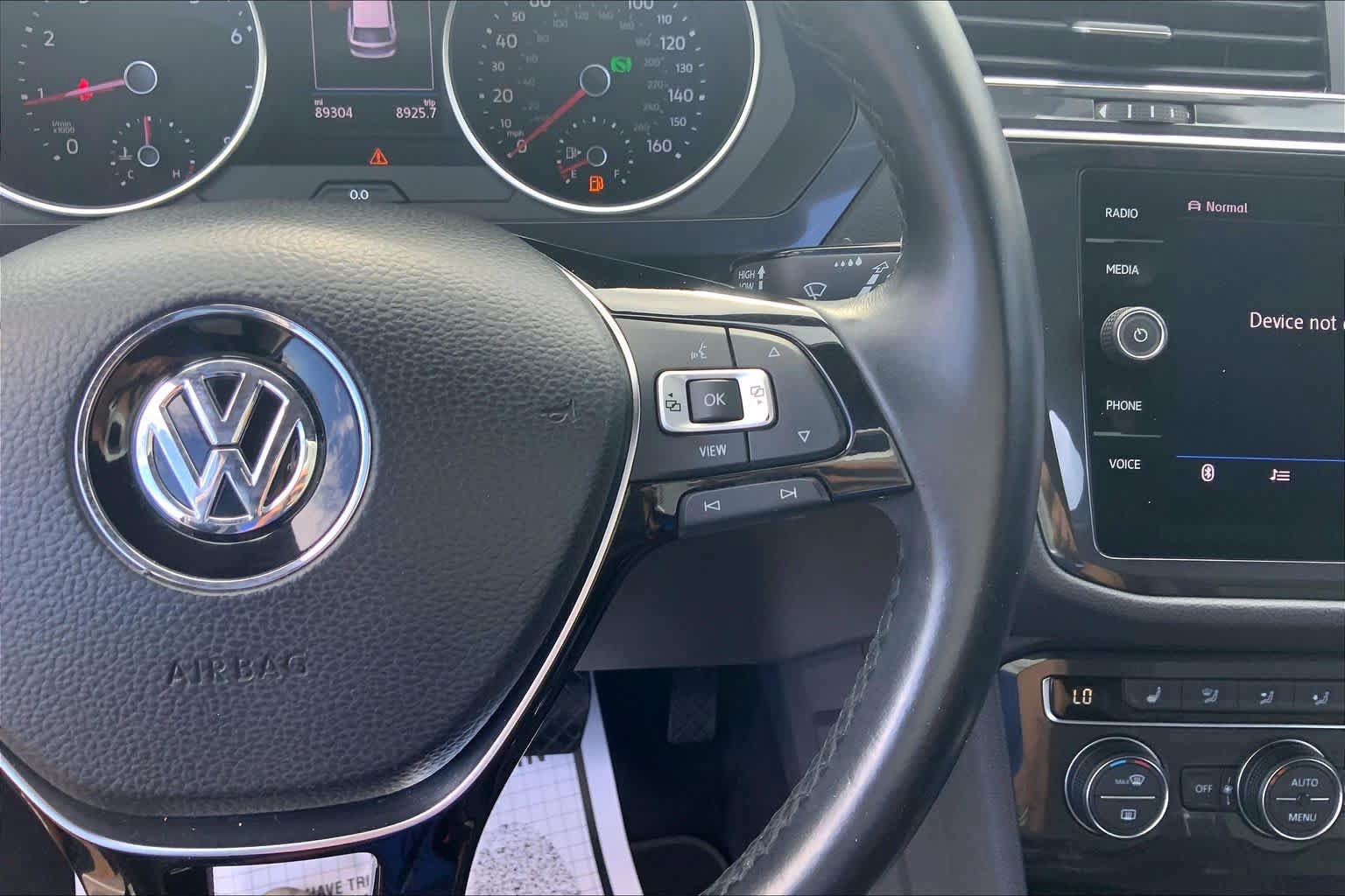 Used 2019 Volkswagen Tiguan SE AWD/4WD image 25