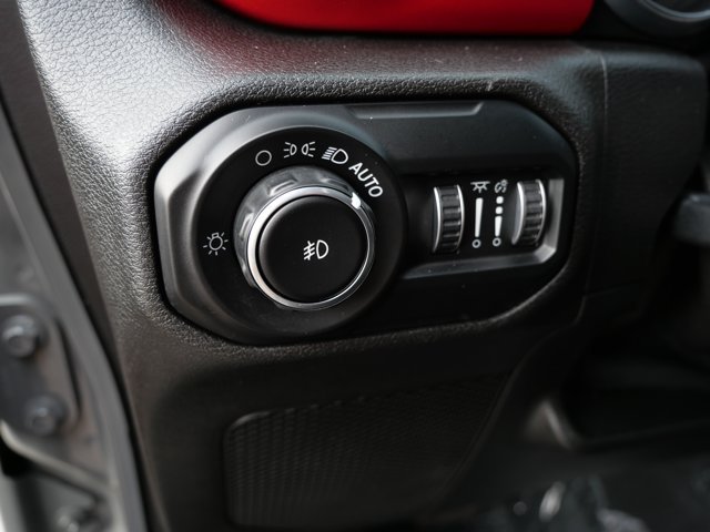 Used 2020 Jeep Wrangler Unlimited Rubicon AWD/4WD image 14