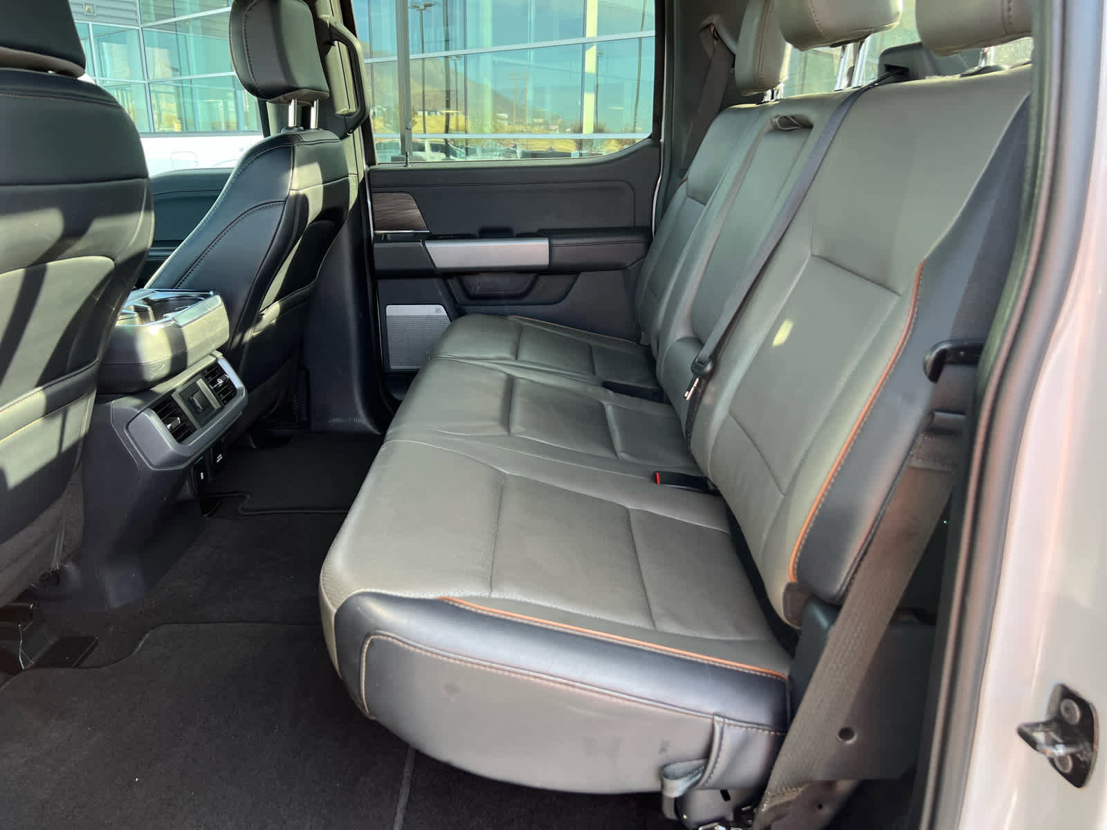 Certified 2025 Ford F150 Lariat w/ FX4 Off-Road Package image 27