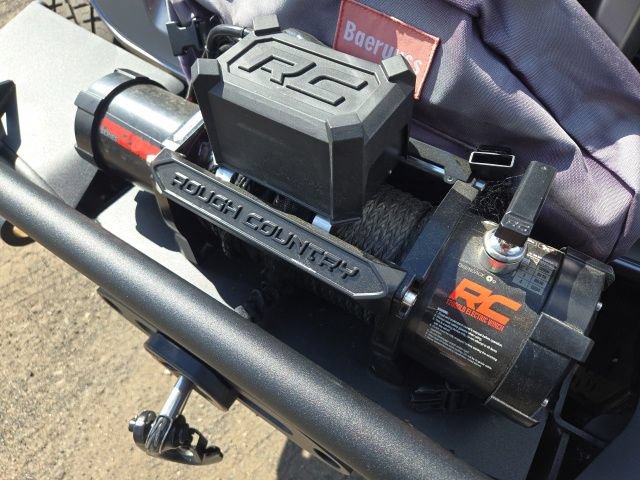Used 2019 Jeep Wrangler Sport AWD/4WD image 24