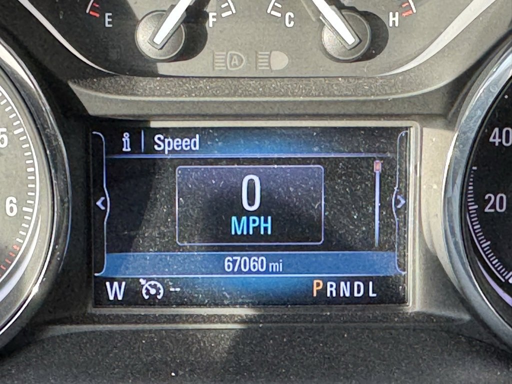 Used 2020 Buick Envision Essence image 23