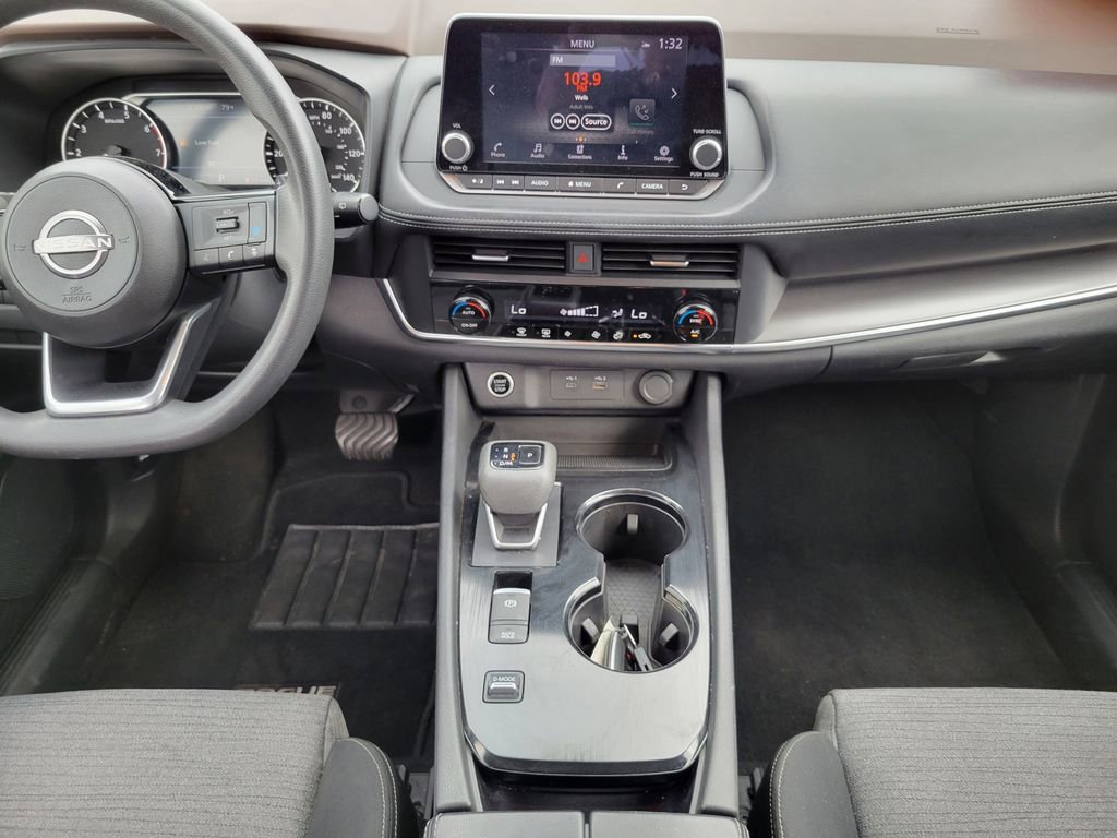 Used 2023 Nissan Rogue SV image 19