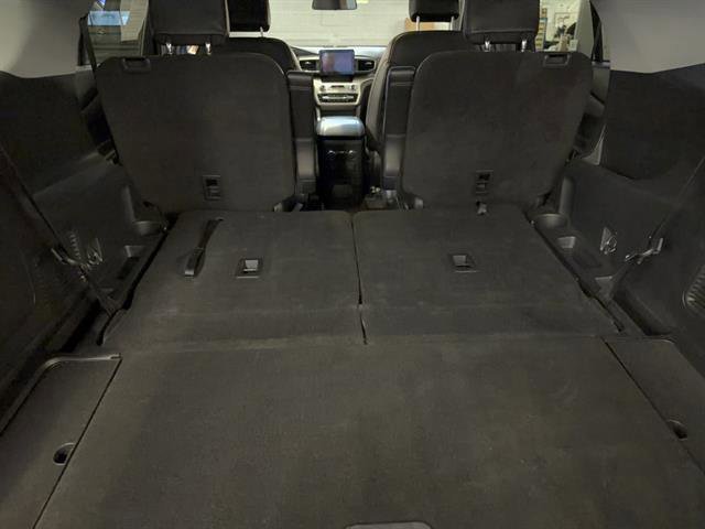 Certified 2022 Ford Explorer XLT w/ Equipment Group 202A image 19