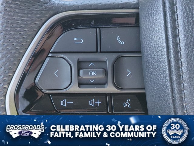 Used 2024 Toyota Tundra Limited AWD/4WD image 17