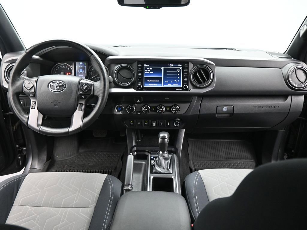 Used 2020 Toyota Tacoma TRD Off-Road w/ Technology Package image 18