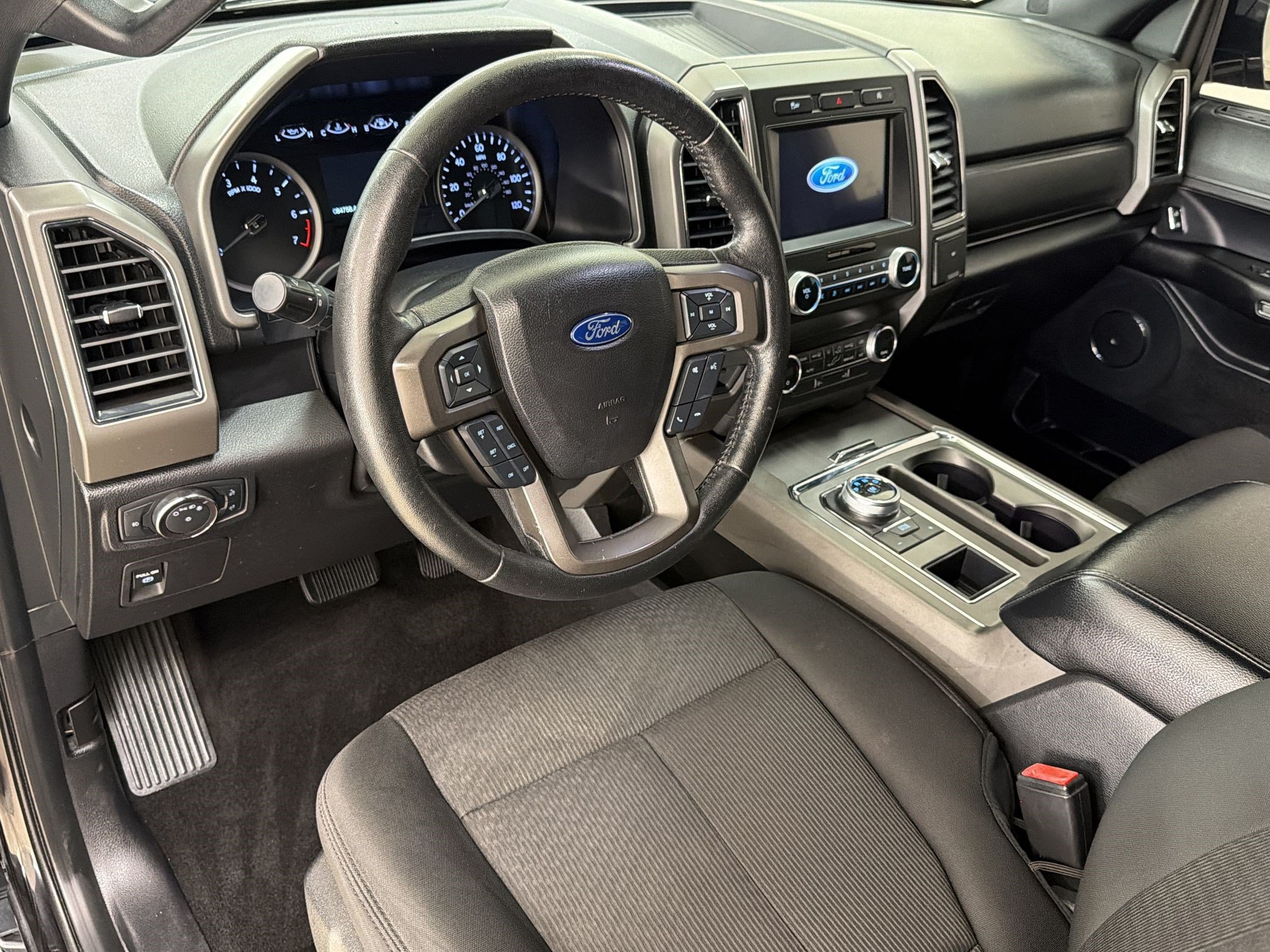 Certified 2019 Ford Expedition Max XLT RWD image 4