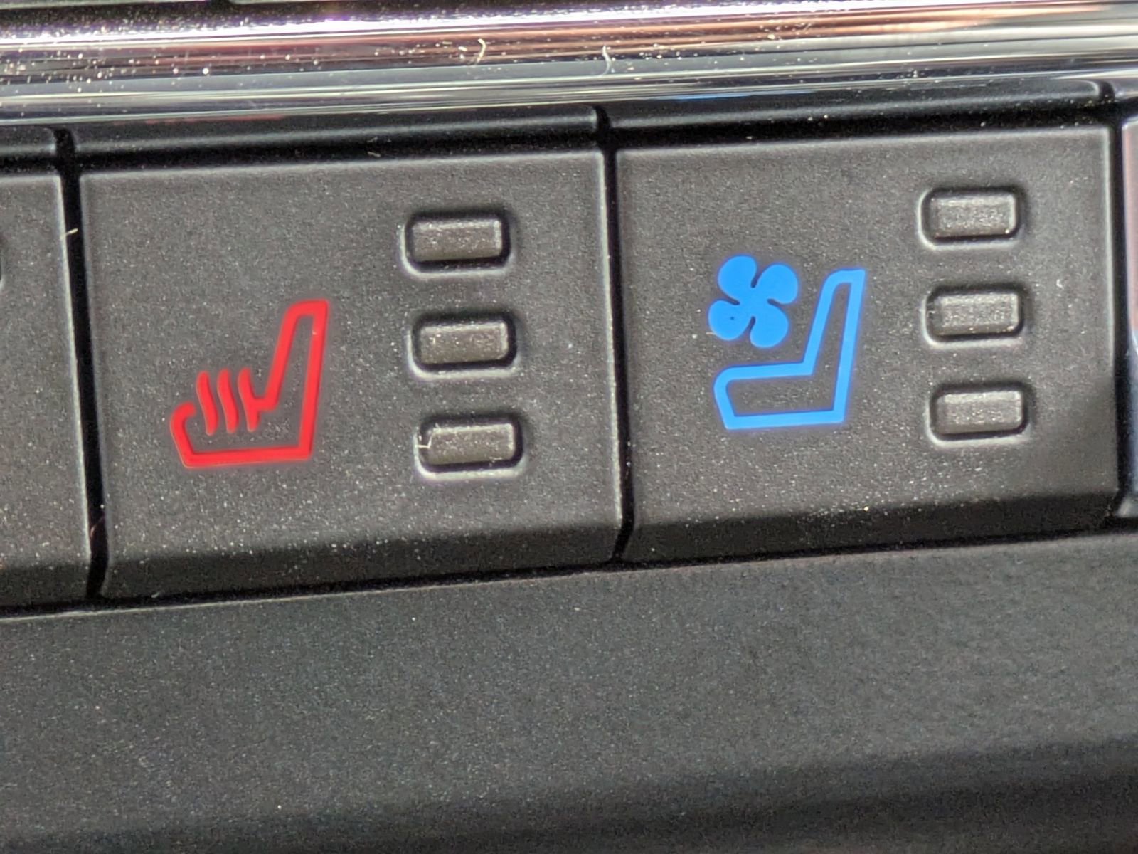 Certified 2026 Ford F250 Lariat w/ Black Appearance Package image 24