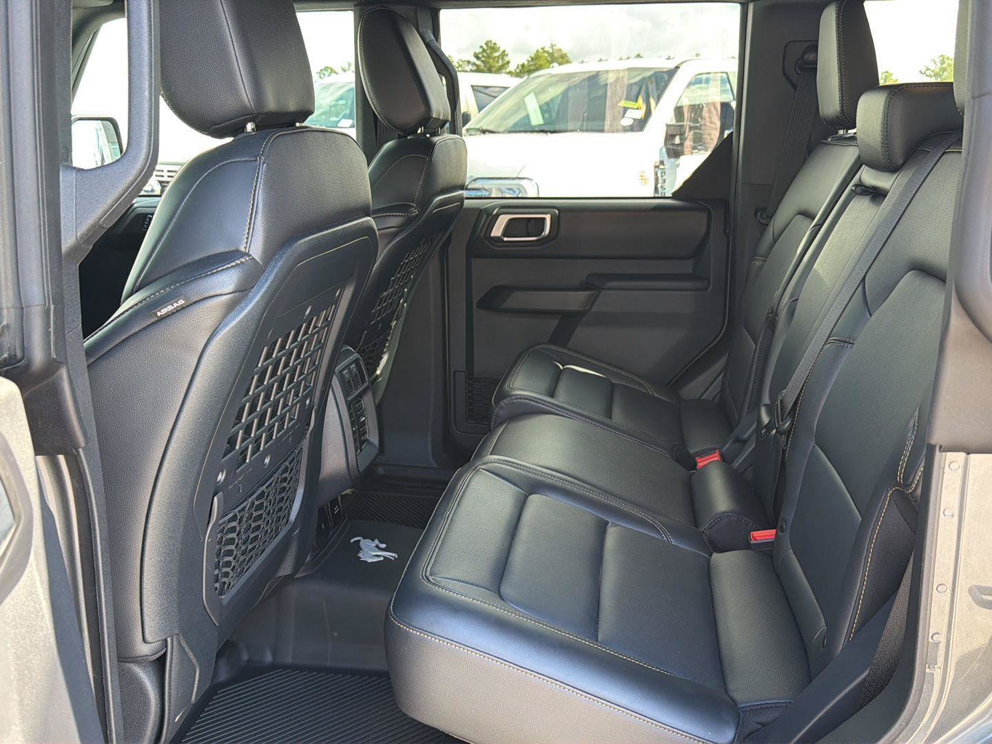 Certified 2025 Ford Bronco Badlands AWD/4WD image 11