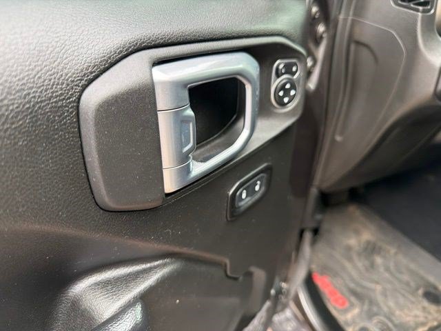 Used 2021 Jeep Wrangler Unlimited Sport AWD/4WD image 14
