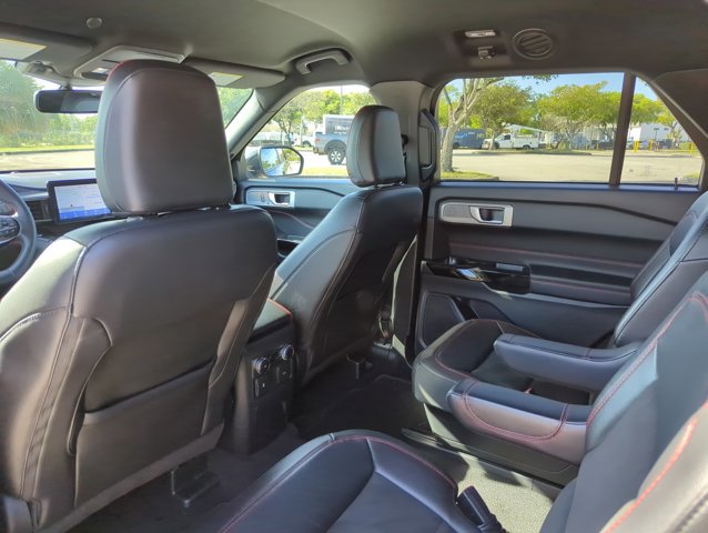 Certified 2023 Ford Explorer ST-Line w/ Class IV Trailer Tow Package image 19
