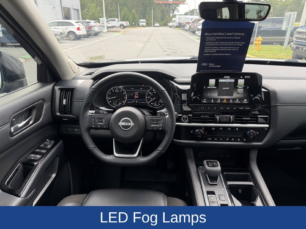 Used 2024 Nissan Pathfinder SL w/ SL Premium Package FWD image 16
