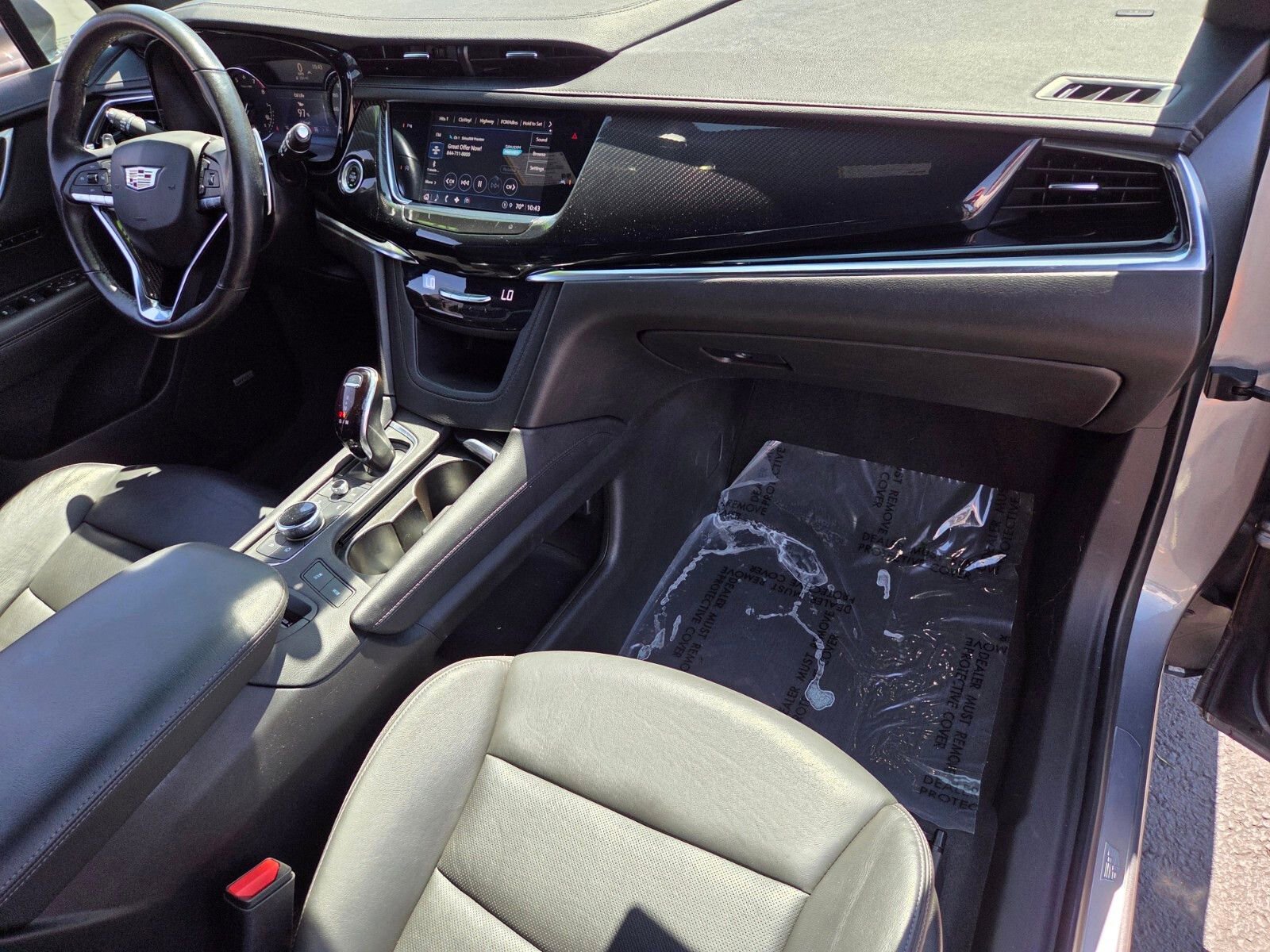 Used 2022 Cadillac XT6 Sport w/ LPO, Premium Carpet Package AWD/4WD image 18