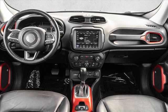 Used 2019 Jeep Renegade Trailhawk AWD/4WD image 25