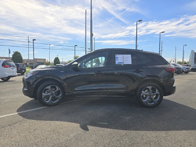Certified 2023 Ford Escape ST-Line w/ Tech Pack #1 FWD image 13