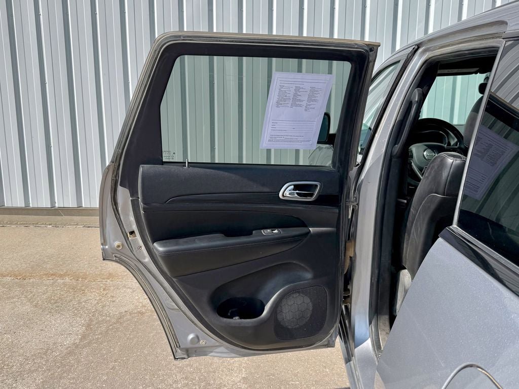 Used 2019 Jeep Grand Cherokee Altitude AWD/4WD image 13