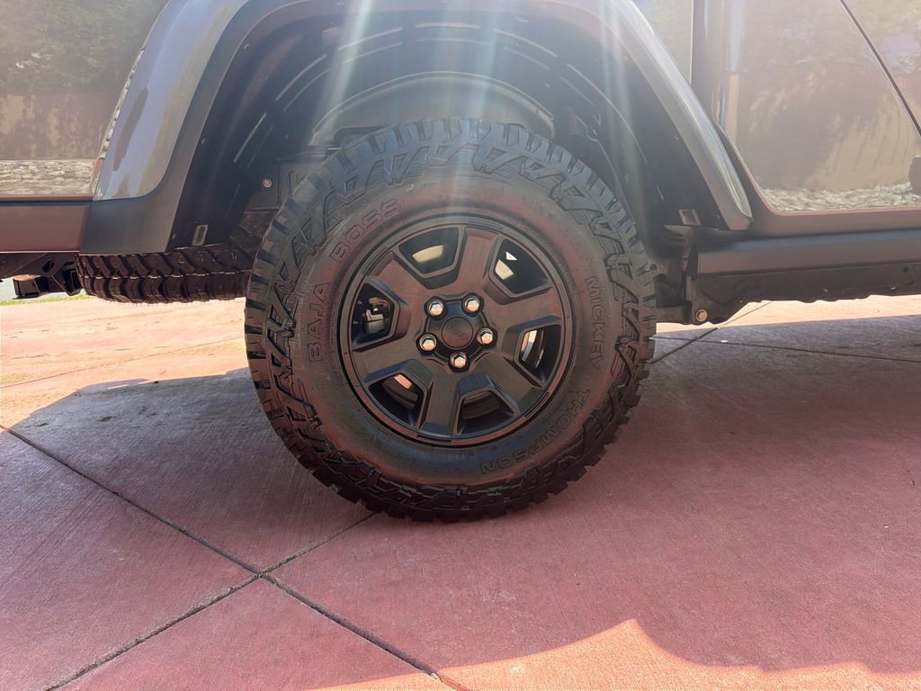 Used 2021 Jeep Gladiator Mojave w/ LED Lighting Group AWD/4WD image 38