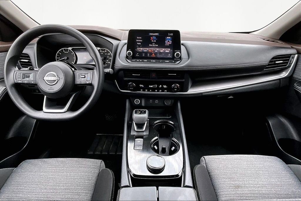 Used 2023 Nissan Rogue SV AWD/4WD image 16