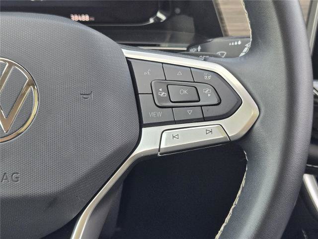 Used 2024 Volkswagen Atlas SEL AWD/4WD image 28