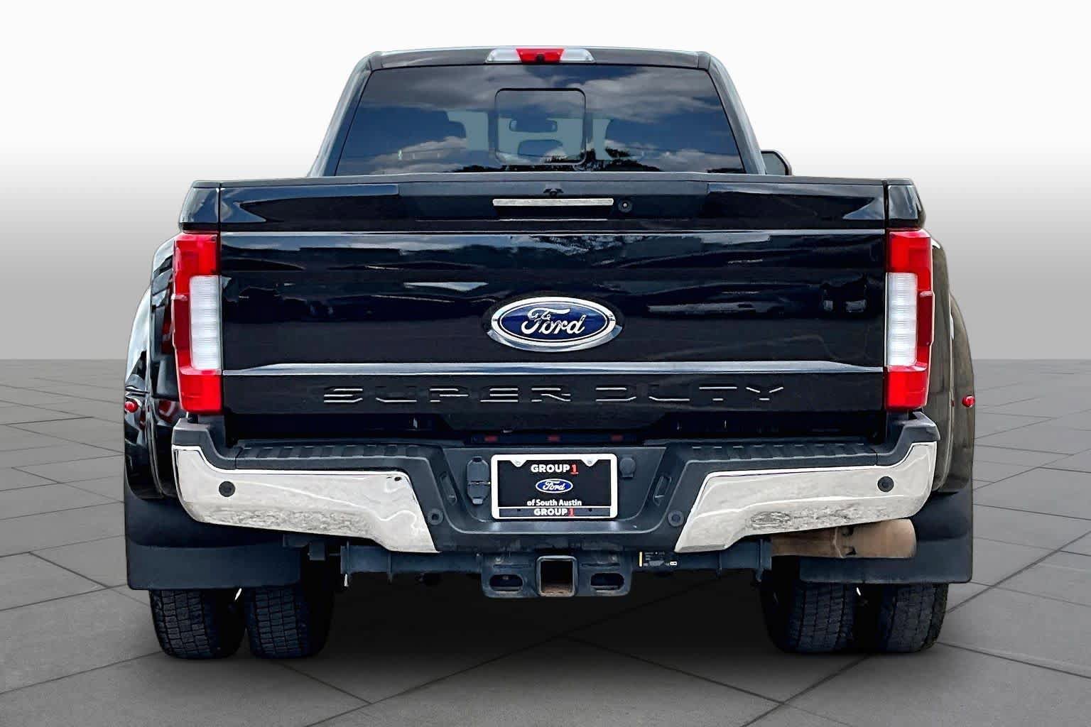 Certified 2019 Ford F450 Lariat w/ Lariat Ultimate Package AWD/4WD image 5