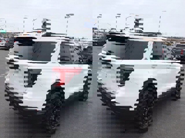 Certified 2022 Ford Explorer Timberline image 5