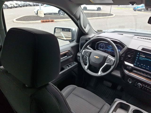 Used 2024 Chevrolet Silverado 1500 LT AWD/4WD image 15