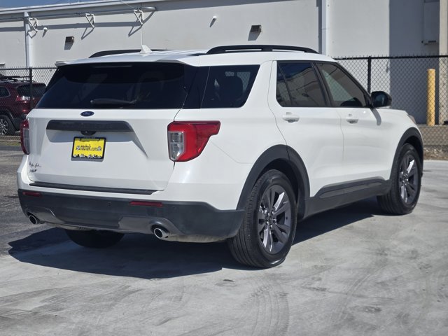 Certified 2023 Ford Explorer XLT w/ Equipment Group 202A image 3