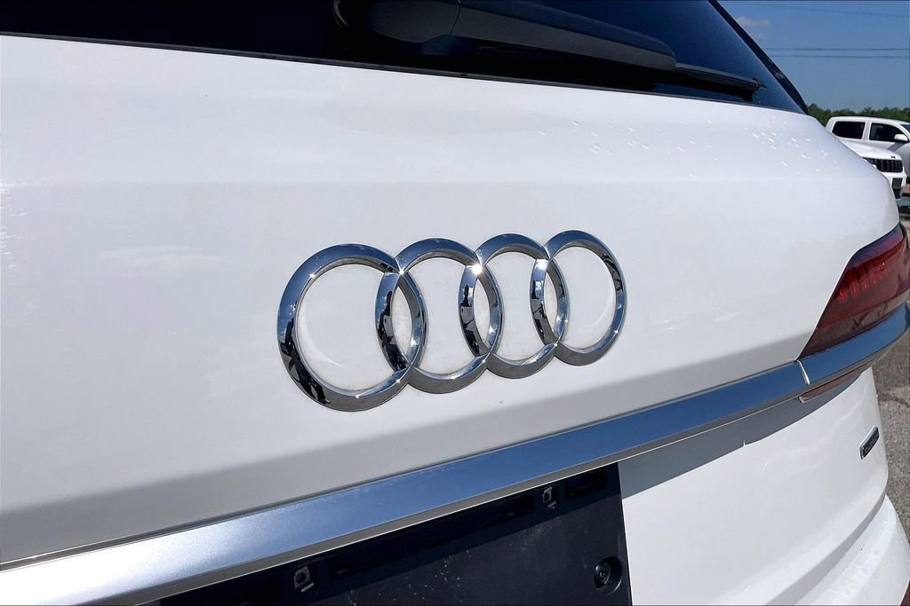 Used 2022 Audi Q7 3.0T Premium AWD/4WD image 27