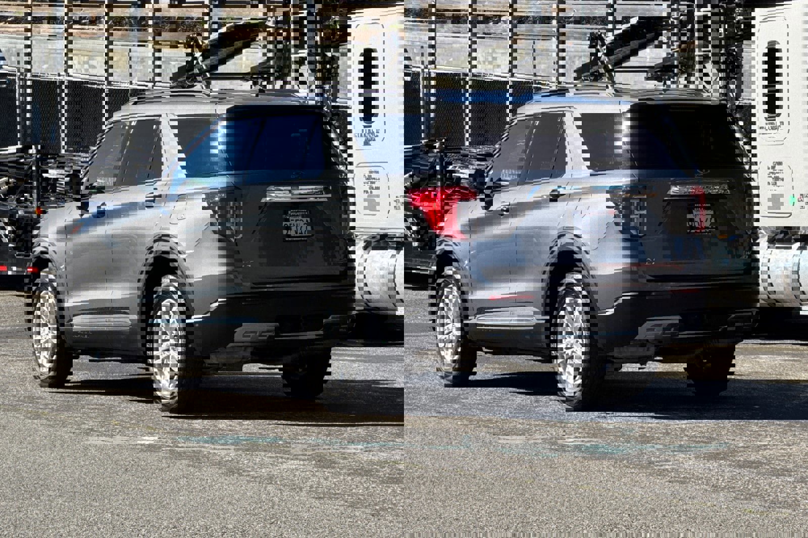 Certified 2022 Ford Explorer XLT w/ Equipment Group 202A image 6