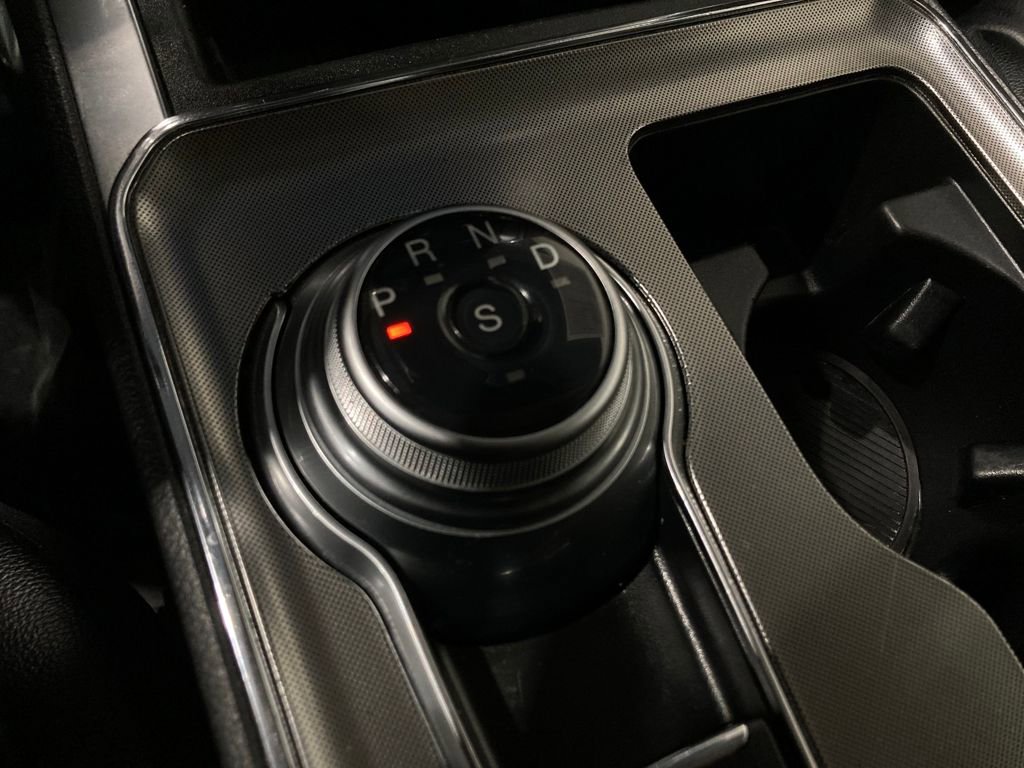 Certified 2024 Ford Edge Titanium image 27