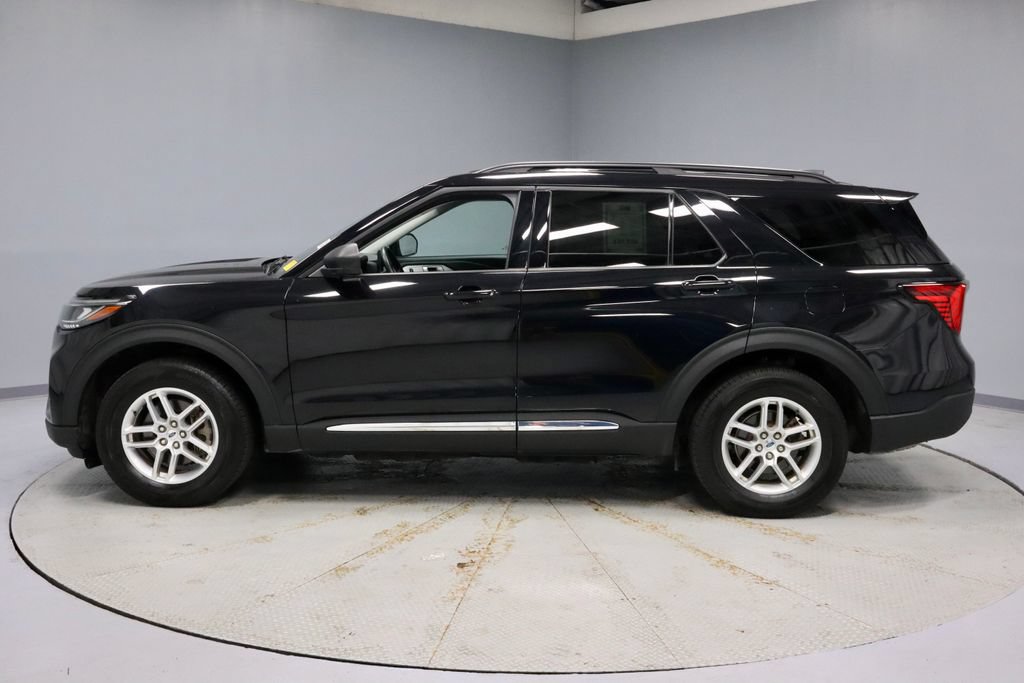 Certified 2025 Ford Explorer Active AWD/4WD image 8