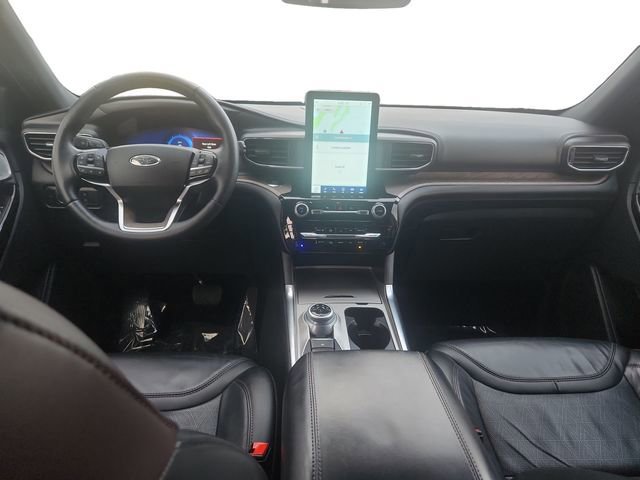 Certified 2023 Ford Explorer Platinum w/ Technology Package image 12