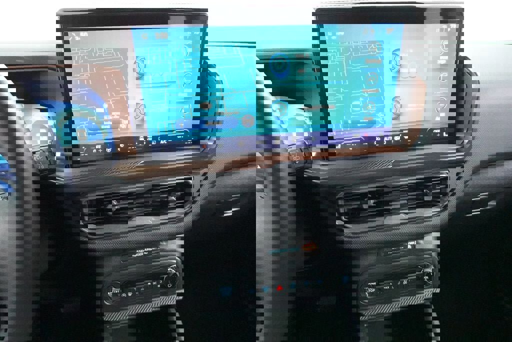 Certified 2025 Ford Bronco Sport Outer Banks w/ Outer Banks Tech Package+ AWD/4WD image 15