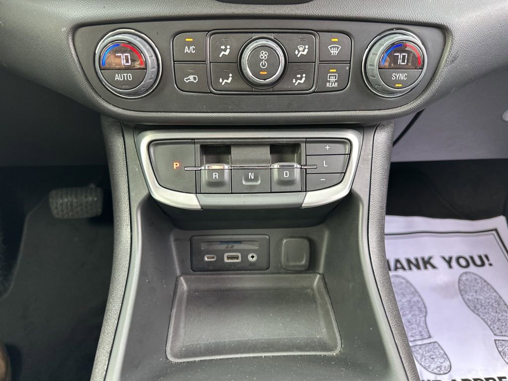 Used 2024 GMC Terrain SLT image 48