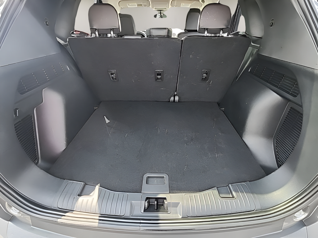 Certified 2025 Ford Escape Platinum AWD/4WD image 10