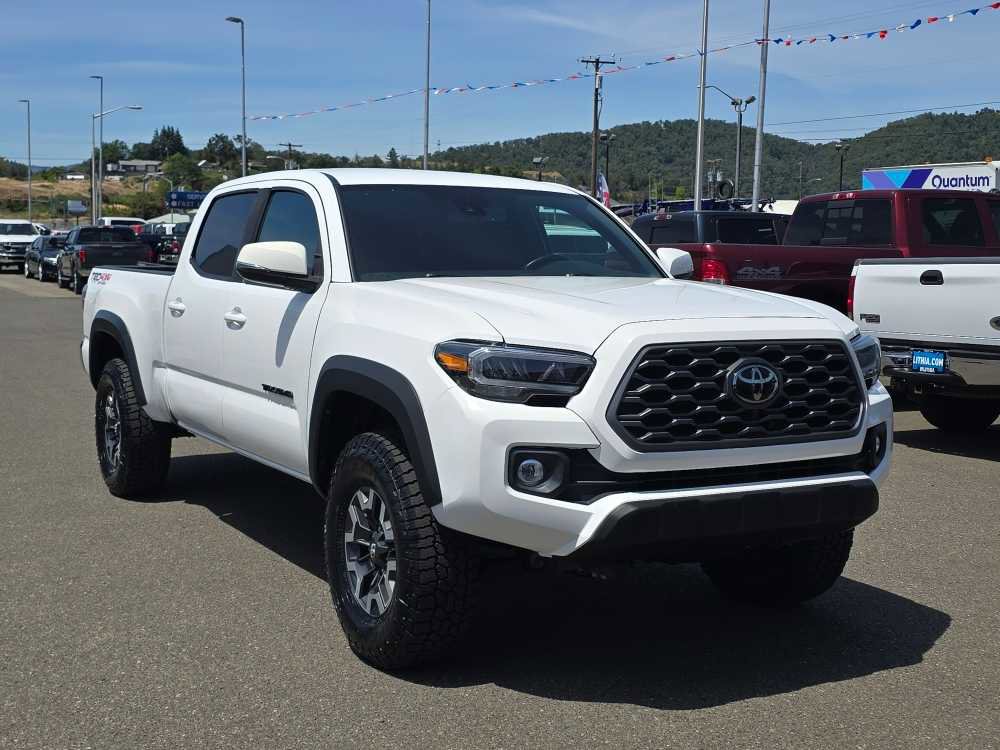 Used 2023 Toyota Tacoma TRD Off-Road AWD/4WD image 7