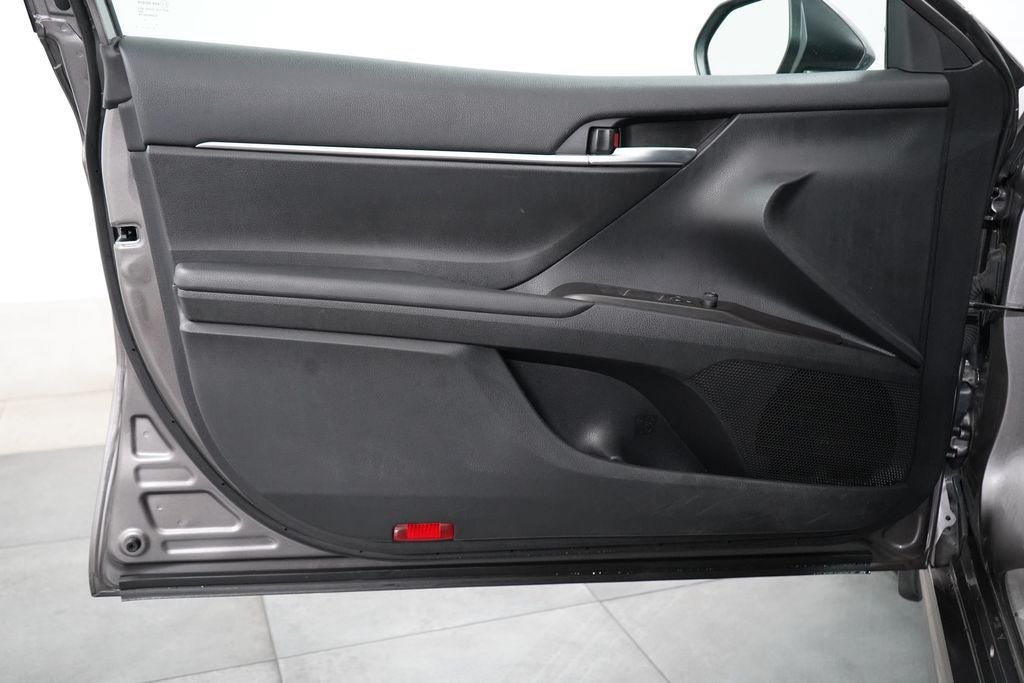 Used 2024 Toyota Camry SE FWD image 30