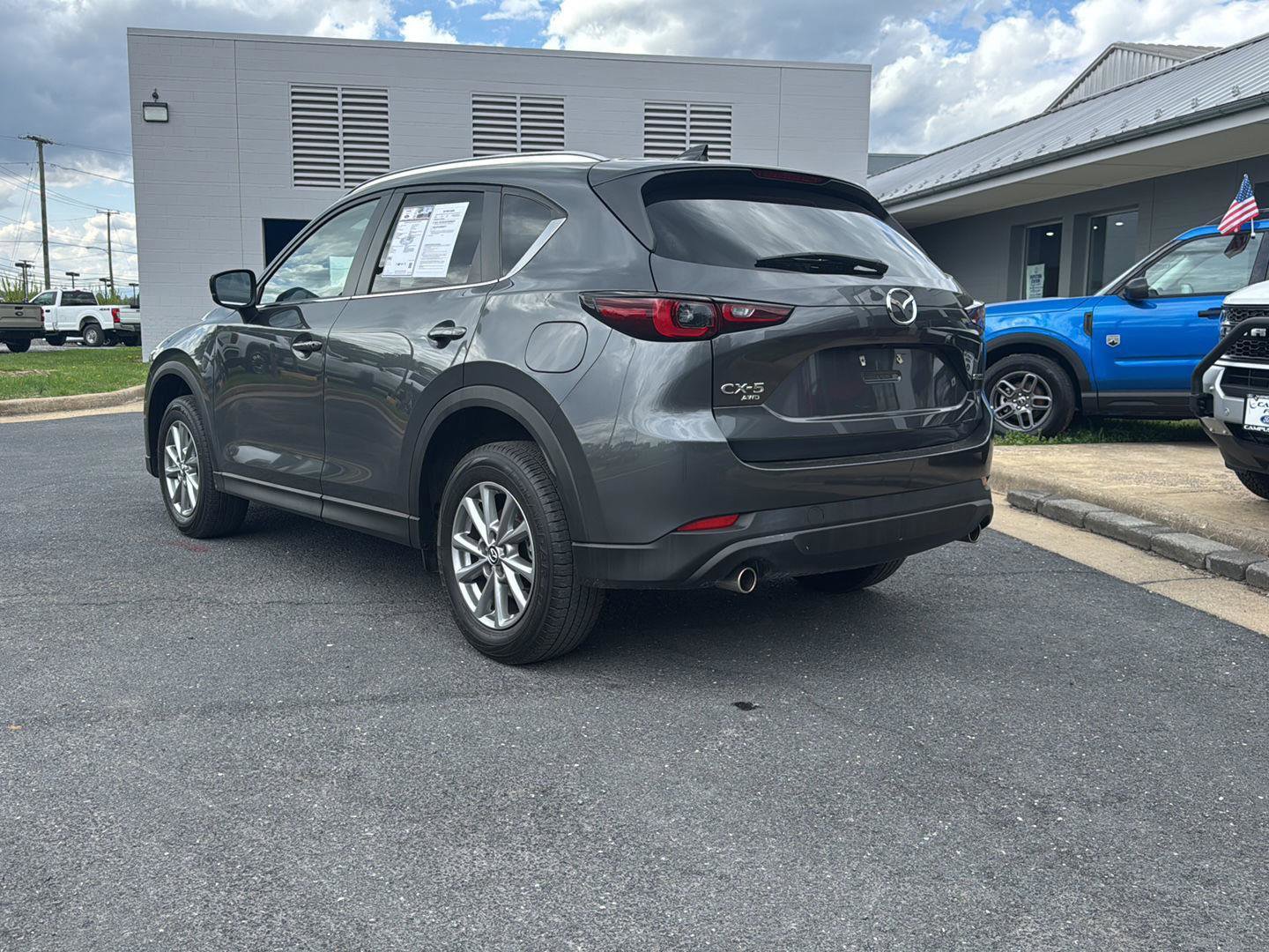 Used 2023 MAZDA CX-5 AWD 2.5 S w/ Select Package image 4