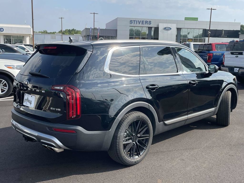 Used 2020 Kia Telluride EX w/ Towing Package FWD image 3
