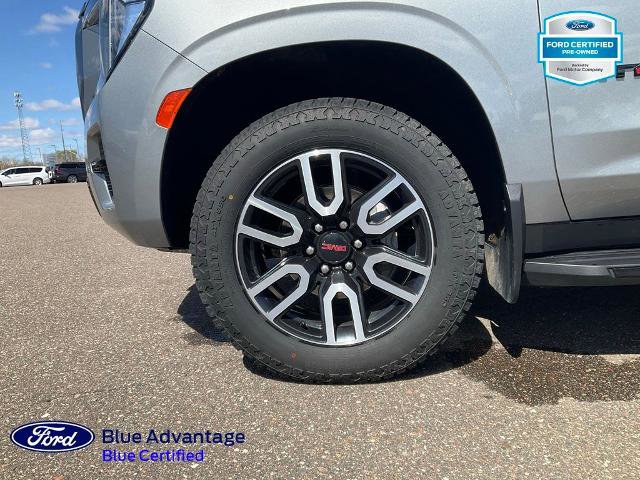 Used 2024 GMC Yukon AT4 w/ Technology Package AWD/4WD image 32