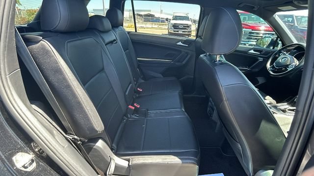 Used 2020 Volkswagen Tiguan SE R-Line FWD image 13